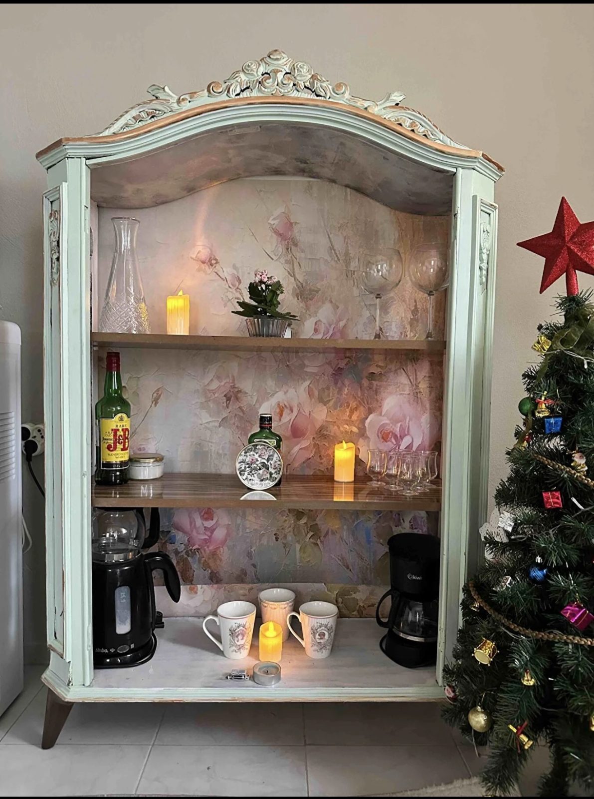 Pastel Gül Desenli Yağlı Boya Efektli Romantik Tekstil Duvar Kağıdı