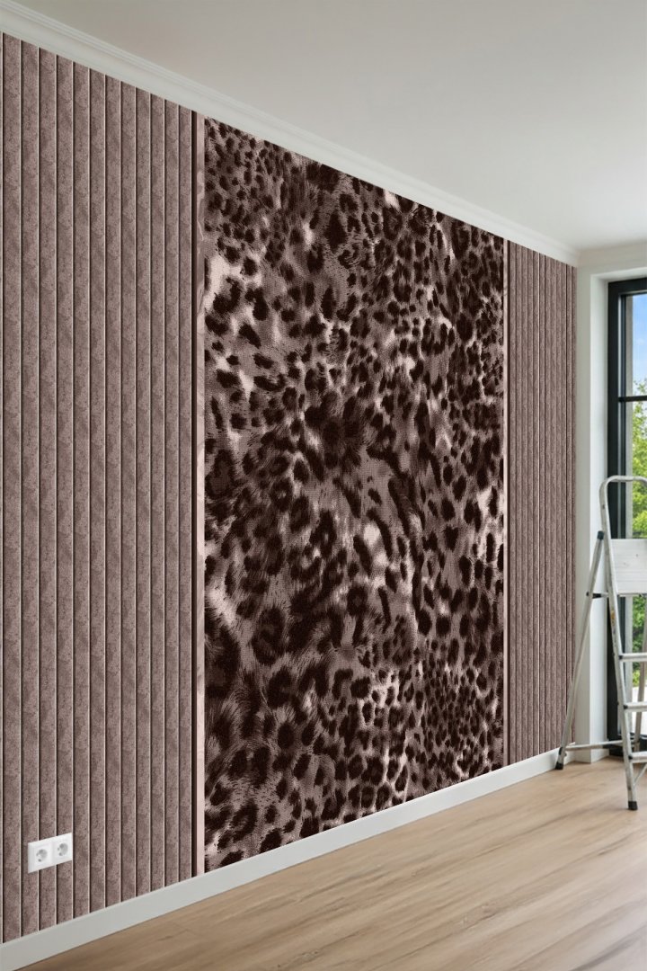 Dikey Fitilli Panel ve Leopar Desenli Tek Parça Tekstil Duvar Kağıdı 