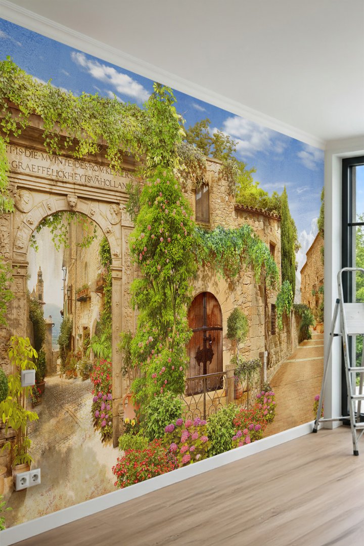 Dreamwall Taş Kemerli Giriş, Sarmaşıklı Tarihi Sokak ve Çiçekli Avlu Motifli Tek Parça Tekstil Duvar...